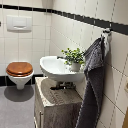 Ruhige Fewo,42qm,2schlazi, 4pers, Vollausstattung *